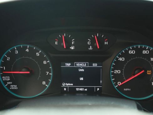 Used 2018 Chevrolet Equinox LT AWD/4WD image 17