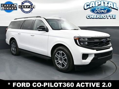 Used 2025 Ford Expedition Max Active AWD/4WD image 3