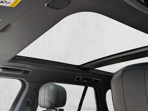 New 2027 Land Rover Range Rover SE AWD/4WD image 15