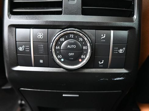 Used 2018 Mercedes-Benz GLS 550 4MATIC image 29