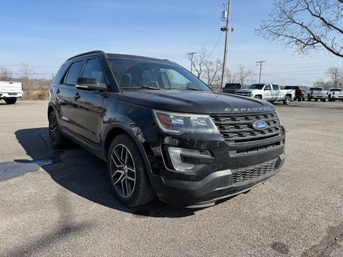 Used 2016 Ford Explorer Sport image 4