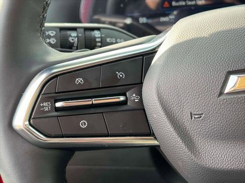 Used 2025 Chevrolet Equinox LT w/ Convenience Package II image 21