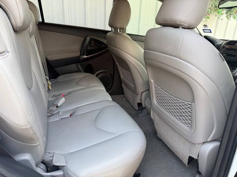 Used 2009 Toyota RAV4 Limited FWD image 11