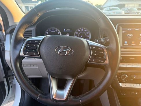 Used 2018 Hyundai Sonata SEL w/ Tech Package 02 FWD image 17