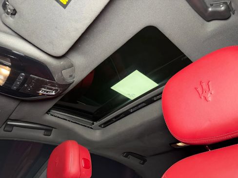 Used 2018 Maserati Ghibli S image 38