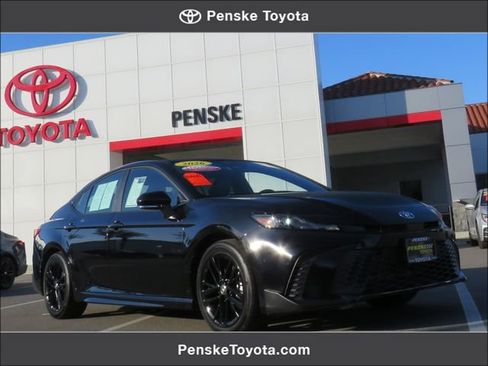 Certified 2026 Toyota Camry SE image 1