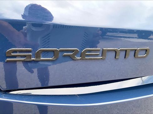 Certified 2024 Kia Sorento SX Prestige AWD/4WD image 9