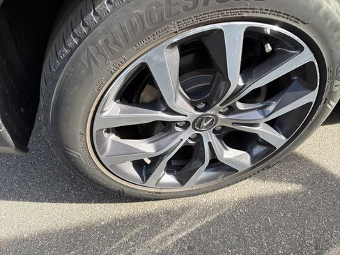 Certified 2023 Acura MDX FWD w/ Technology Package image 25