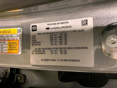 Used 2023 GMC Yukon XL AT4 image 33