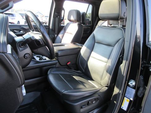 Certified 2021 GMC Yukon SLT w/ SLT Premium Package AWD/4WD image 23