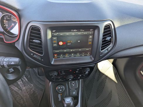 Used 2017 Jeep Compass Trailhawk image 7