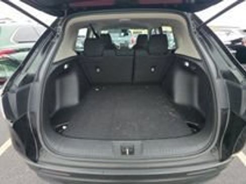 Used 2025 Honda HR-V LX image 17