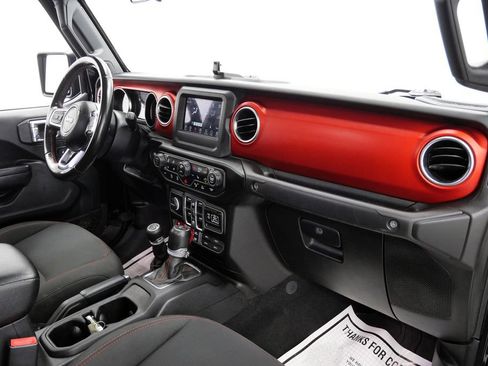 Used 2020 Jeep Gladiator Rubicon AWD/4WD image 16