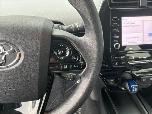 Used 2020 Toyota Prius LE AWD/4WD image 20