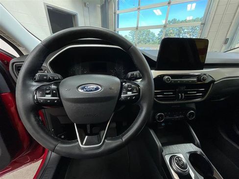 Used 2022 Ford Escape SEL AWD/4WD image 14