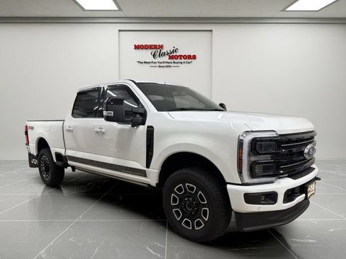 Used 2025 Ford F350 Platinum AWD/4WD image 7