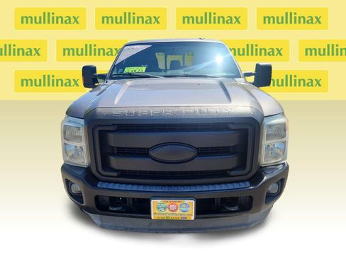 Used 2014 Ford F350 Lariat w/ Lariat Chrome Package AWD/4WD image 15