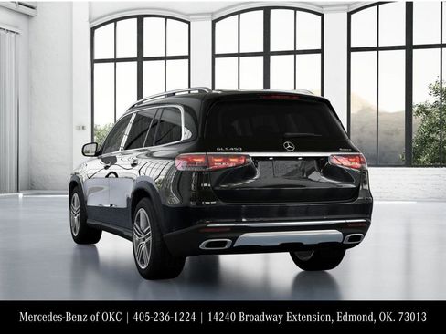Used 2026 Mercedes-Benz GLS 450 4MATIC image 27