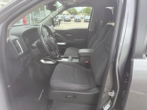 Certified 2023 Nissan Frontier SV w/ SV Convenience Package AWD/4WD image 17
