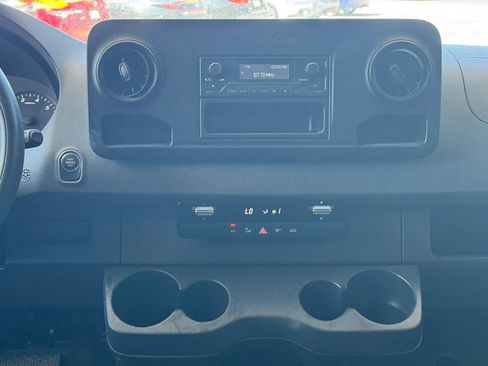 Used 2021 Mercedes-Benz Sprinter 2500 w/ Driver Convenience Package image 10