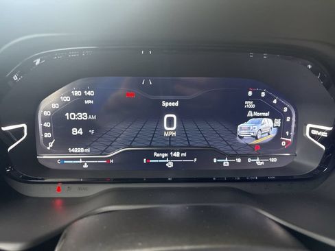 Certified 2024 GMC Yukon XL Denali AWD/4WD image 11