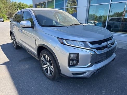 Used 2022 Mitsubishi Outlander Sport SE FWD image 1