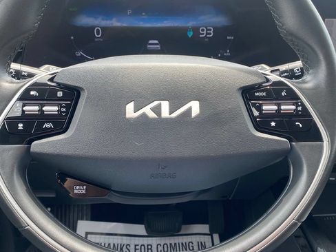 Used 2023 Kia Niro Wind FWD image 24