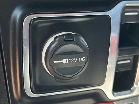 Used 2020 Jeep Wrangler Unlimited Rubicon w/ Quick Order Package 28Y Recon AWD/4WD image 26