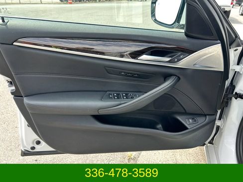 Used 2023 BMW 540i RWD image 10