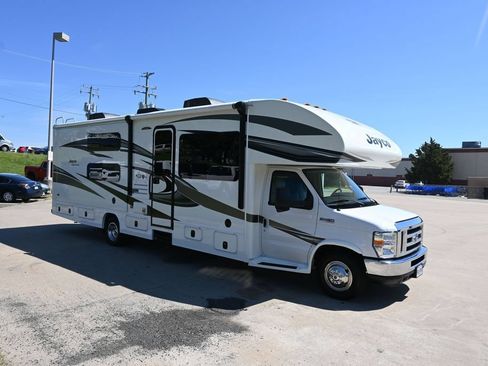 Used 2017 Ford E-450 and Econoline 450 Super Duty w/ Motorhome Prep Package RWD image 56