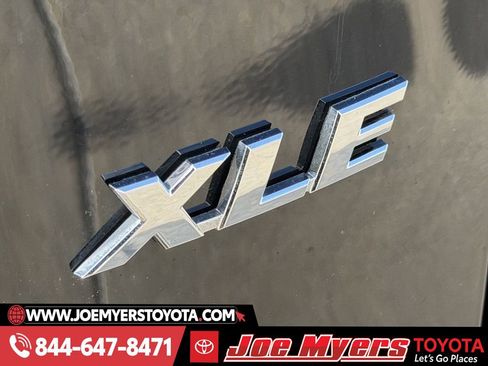 Used 2025 Toyota RAV4 XLE w/ Convenience Package image 11