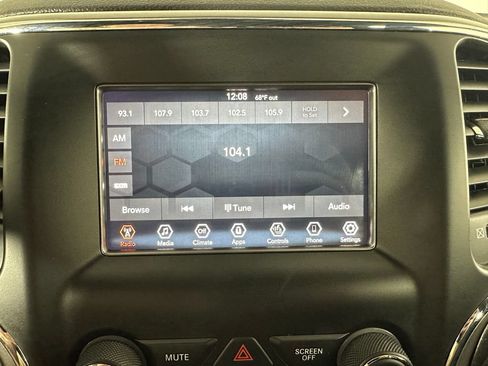 Used 2018 Jeep Grand Cherokee Laredo AWD/4WD image 17