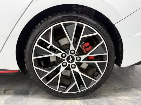 Used 2023 Hyundai Elantra N image 27