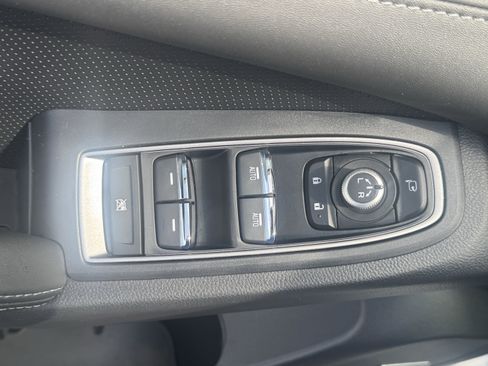 Used 2026 Subaru Ascent Limited AWD/4WD image 17