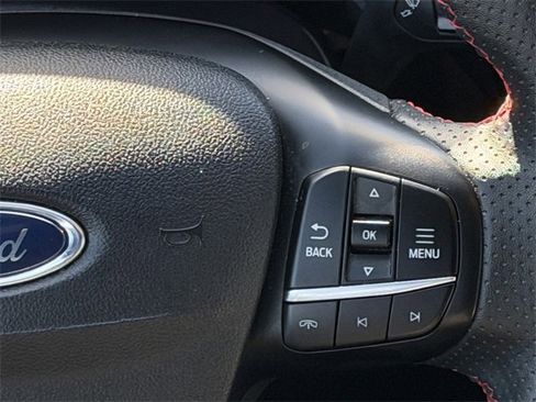 Used 2025 Ford Escape ST-Line image 13