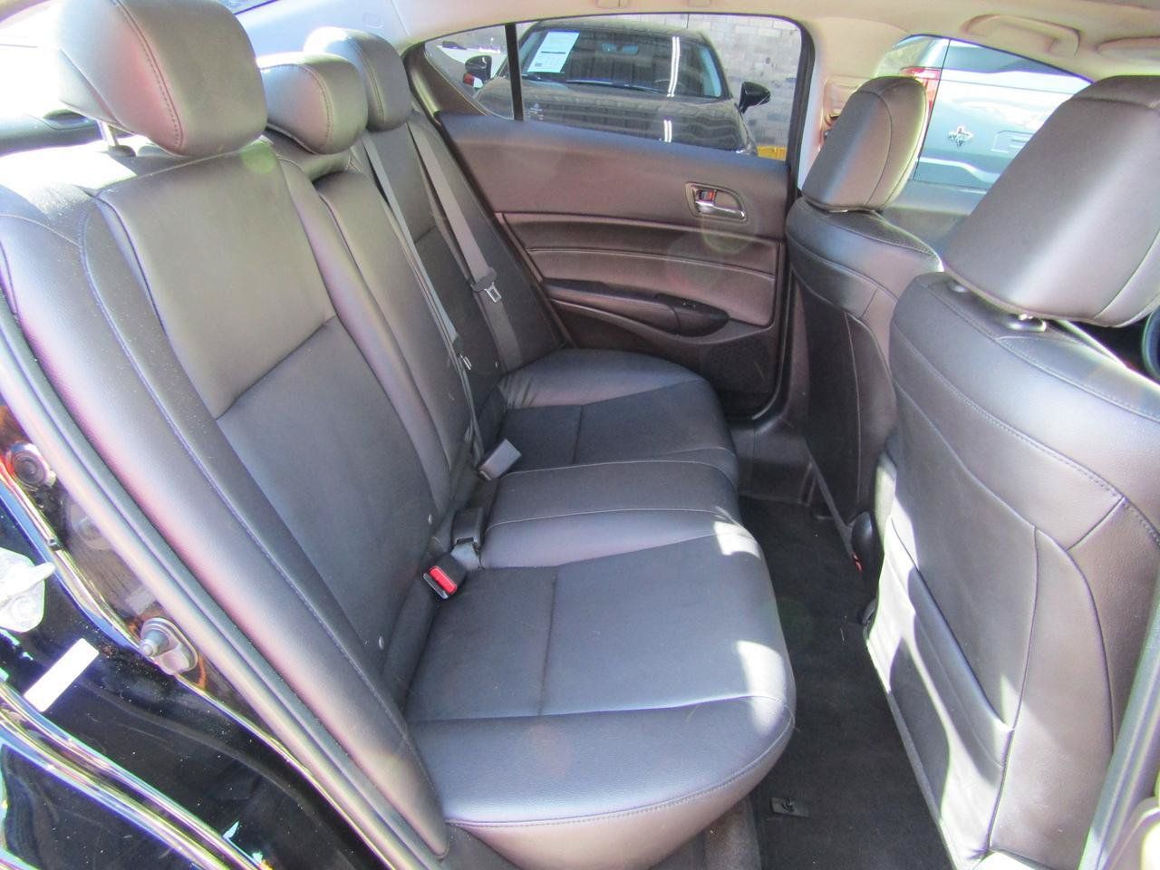 Used 2016 Acura ILX FWD image 11