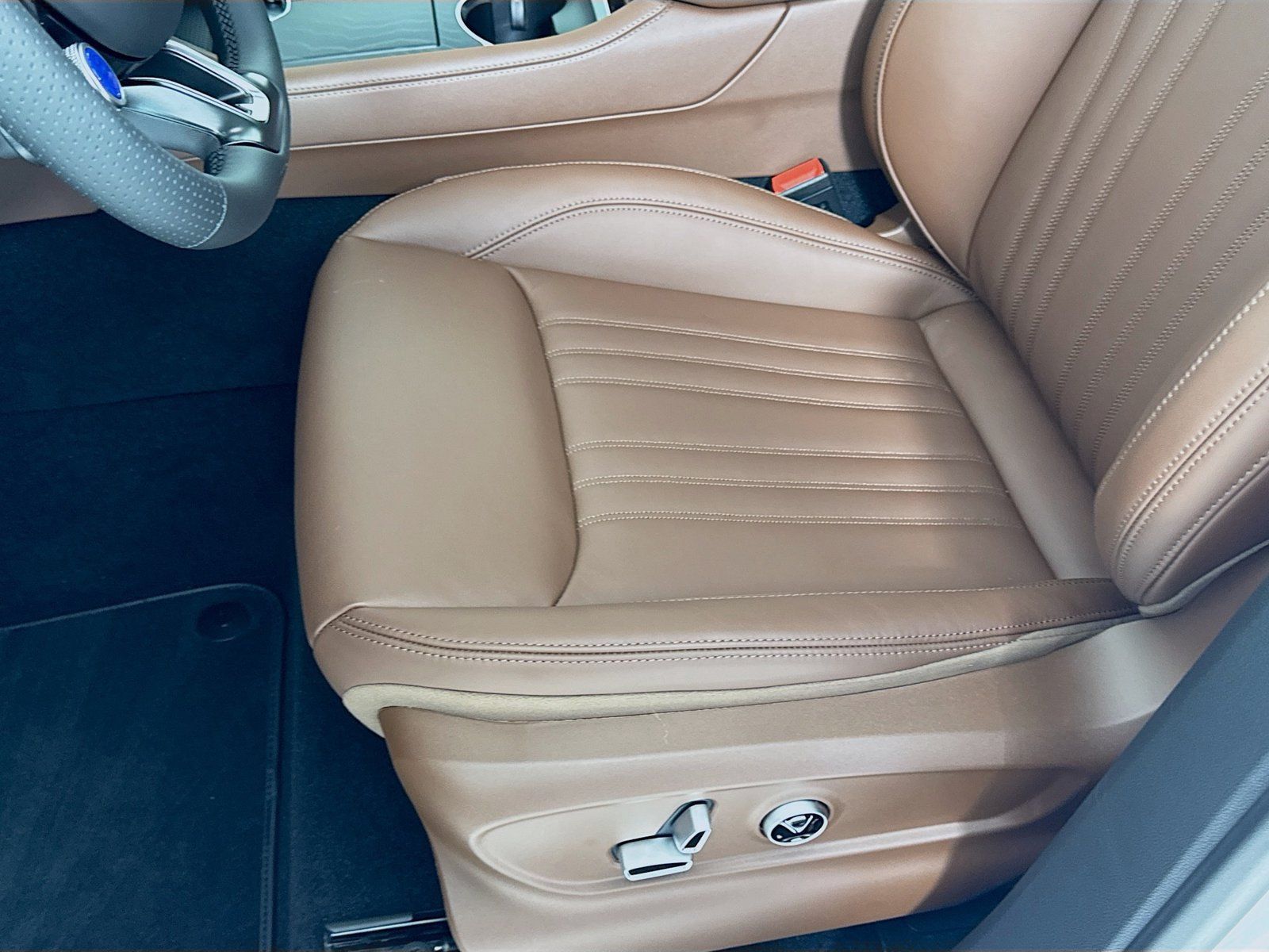 Used 2025 Maserati Grecale GT AWD/4WD image 18