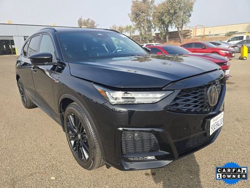 Used 2025 Acura MDX A-Spec image 3