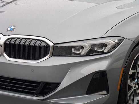Used 2025 BMW 330i Sedan image 11