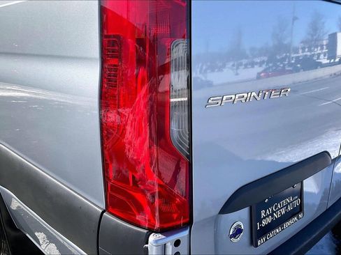 Used 2025 Mercedes-Benz Sprinter 2500 image 24