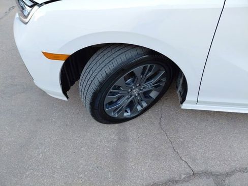Used 2025 Honda Odyssey Touring image 40