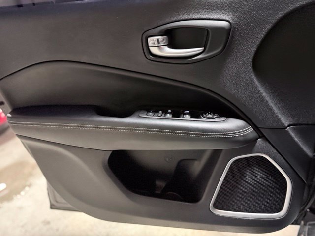 Used 2021 Jeep Compass Latitude FWD image 25