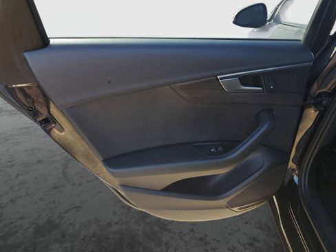 Used 2019 Audi A4 2.0T Premium image 15