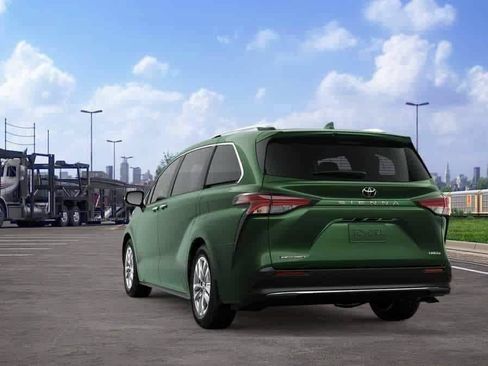 New 2026 Toyota Sienna Limited AWD/4WD image 7
