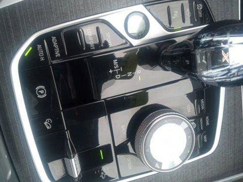 Used 2021 BMW ALPINA XB7 image 30