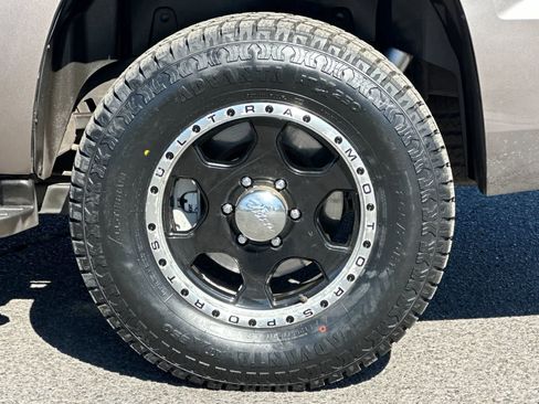 Used 2013 Chevrolet Tahoe LT w/ Luxury Package image 25