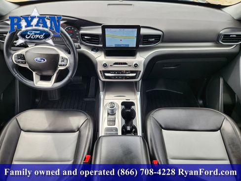 Certified 2022 Ford Explorer XLT w/ Equipment Group 202A RWD image 19