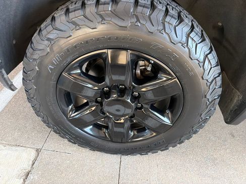 Used 2021 Chevrolet Silverado 2500 LTZ AWD/4WD image 7