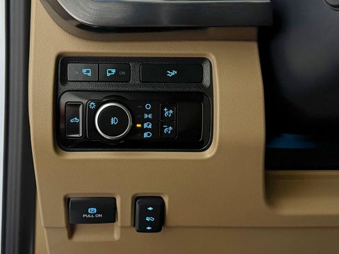 Used 2023 Ford F450 Lariat w/ Lariat Ultimate Package AWD/4WD image 30