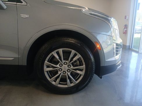 Used 2023 Cadillac XT5 Premium Luxury AWD/4WD image 5